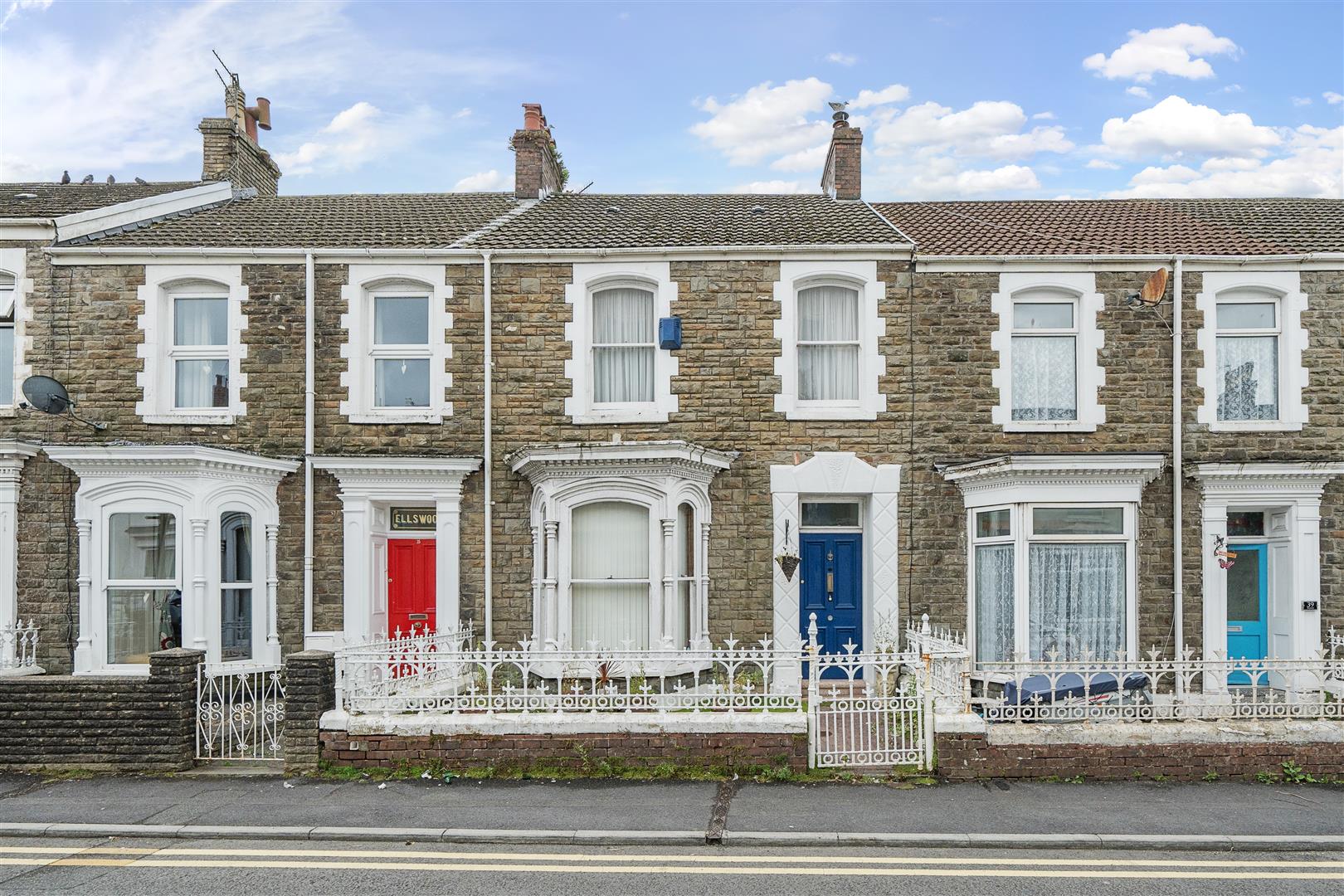 Coldstream Street, Llanelli, SA15 3BG